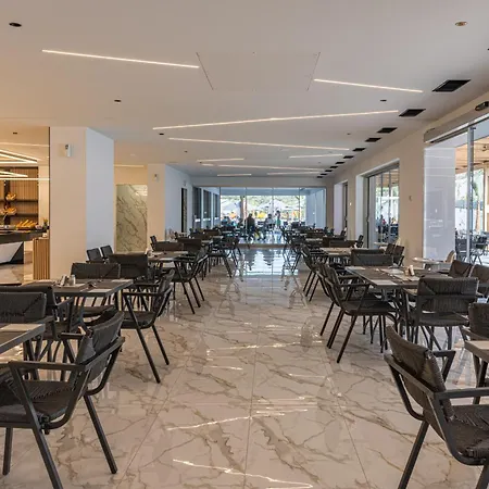 Caretta Paradise & Waterpark 4* טרגקי