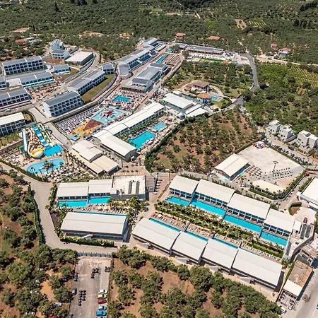 מלון Caretta Paradise & Waterpark 4*