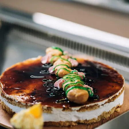 Caretta Paradise & Waterpark מלון 4*