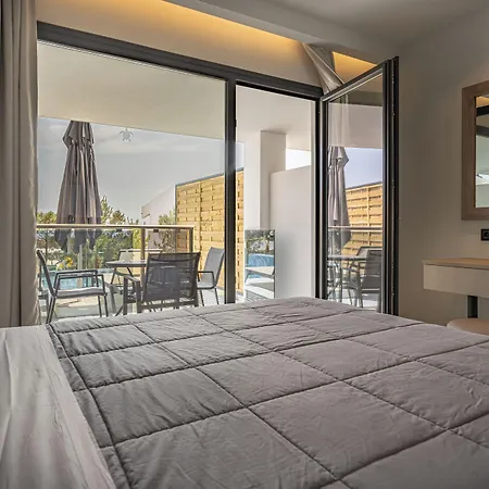 מלון Caretta Paradise & Waterpark טרגקי