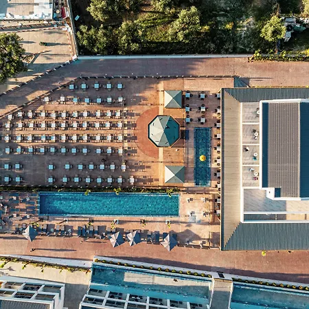 Caretta Paradise & Waterpark מלון 4*