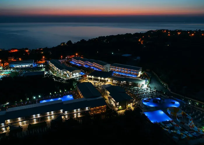 Hotell Caretta Paradise Resort&waterpark 4*