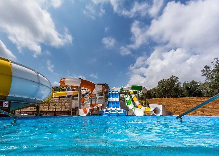 酒店 Caretta Paradise & Waterpark 4*