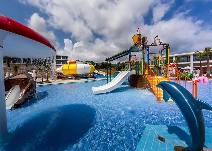 酒店 Caretta Paradise & Waterpark 4*